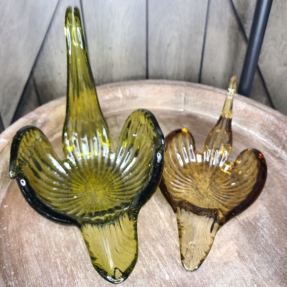 Vintage Hand Blown Art Glass Swan Trinket Dishes In Olive Green and Amber - Picture 12 of 12